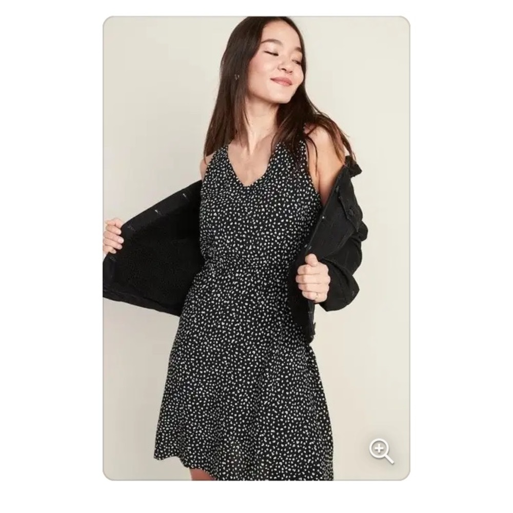 Old Navy Leopard Print V Neck Dress Size Medium